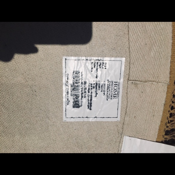 NW HOME DECORATORS ROUND RUG 45” - Picture 3 of 8